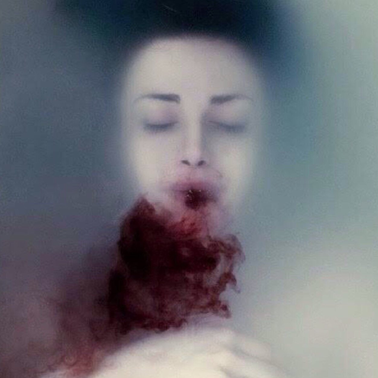 mhary_al3's profile picture. I hate twitter bt okay.