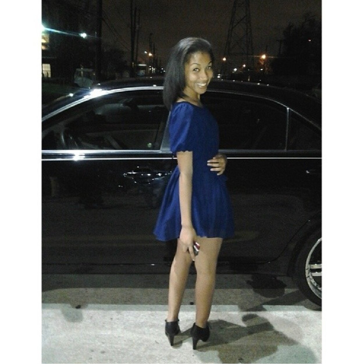 |16| SLHS Graduate Delicate Bee
