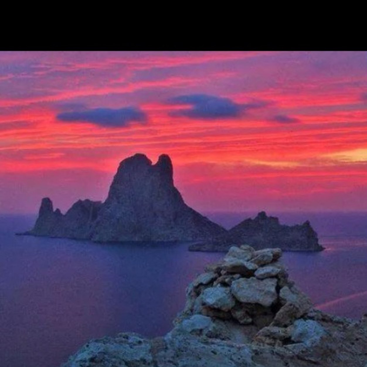 vicbond811's profile picture. 