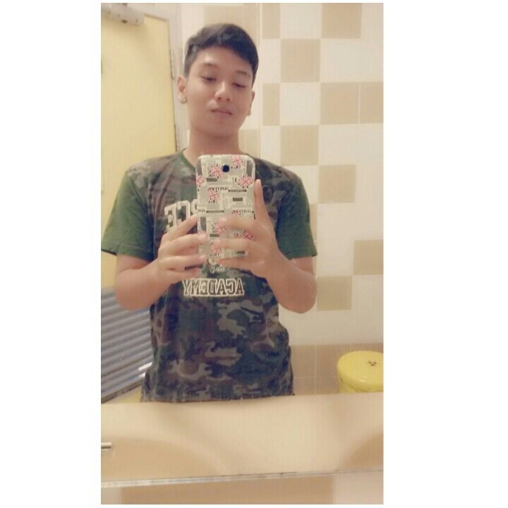 DausNN's profile picture. 