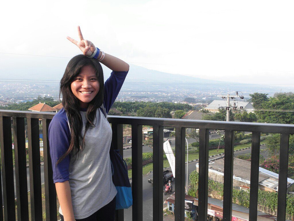 Firamita| VHS 2 MALANG | VOCATION OF TOURISM | Basketball player | Ticketing Official and work experience at Btravmahameru Tour and Travel |