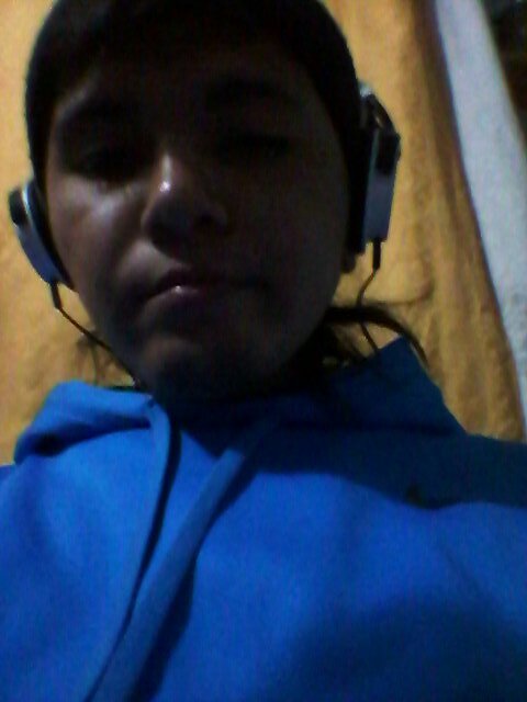 yo soy un rapero de sta nacionalidad no me disctiminen por yebar la ropa ancha mi stilo sienpre me calzan y si naciera de nuevo seri rapero otra bez :-D