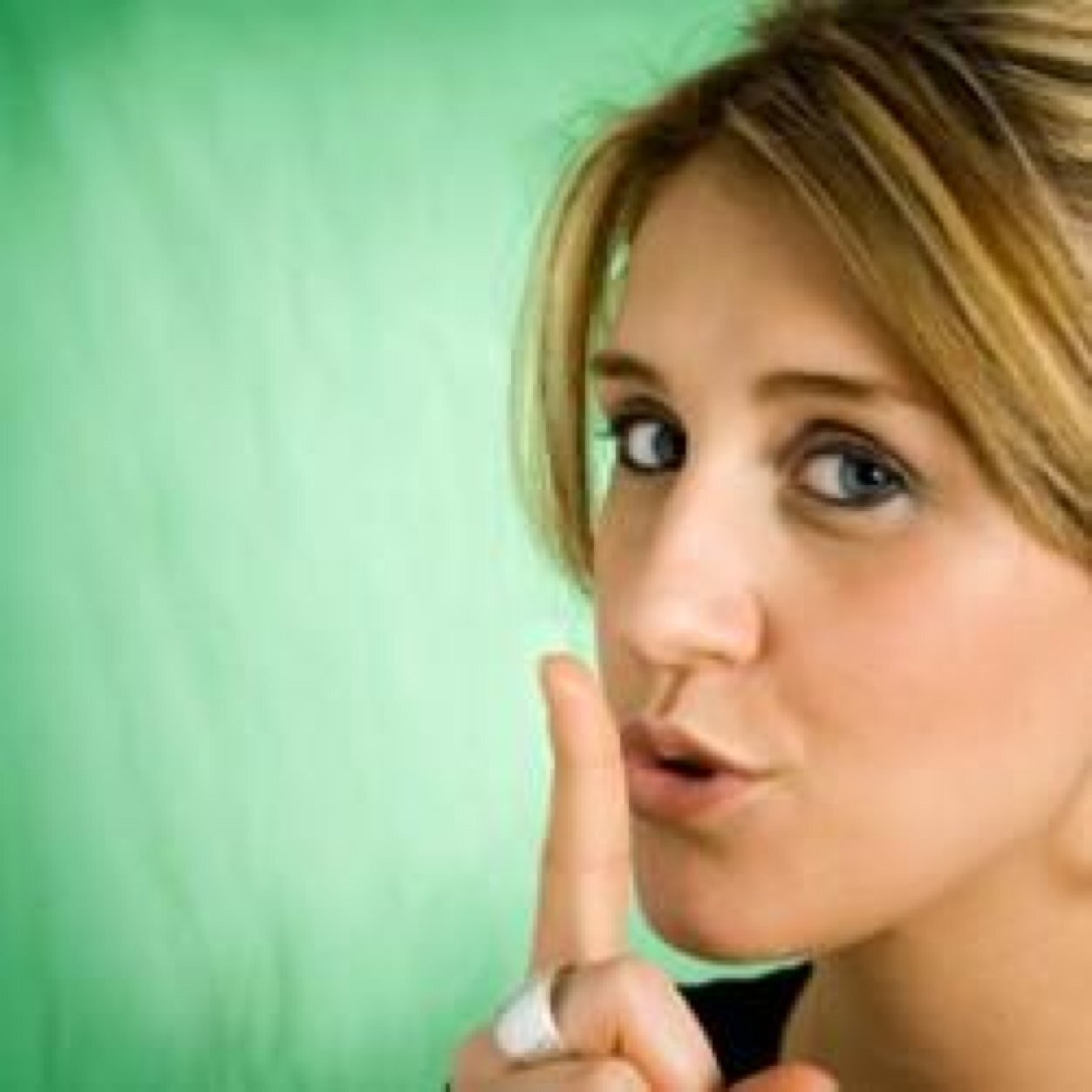 If you want to spread someones secret fast.. You know who to tell! xoxo.