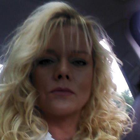 lisaah47's profile picture. 