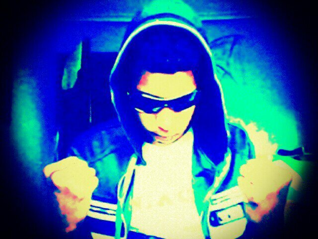 Buenas soy PedrilesGamer :)