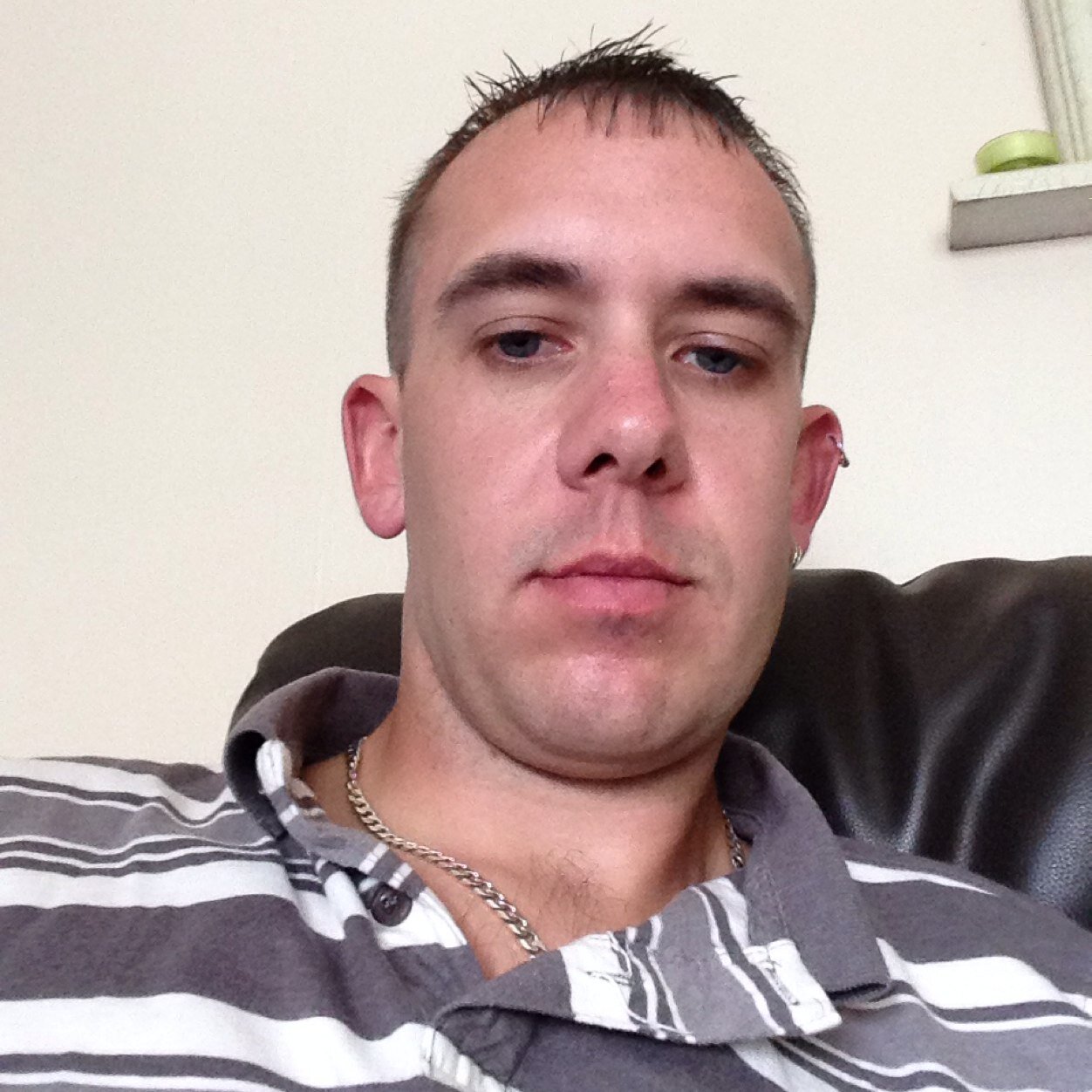 WeebucketBryan's profile picture. Am bryan. Called wee buckets. Love the racing as always. Have 2 kids there ma life. Live in fife n drive an insignia. Work in the hospitals n homes.