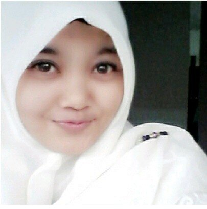 love allah,ayah,ibu,adik dan My Husband@gilangarif1 (˘⌣˘)ε˘`)
110707, 121014