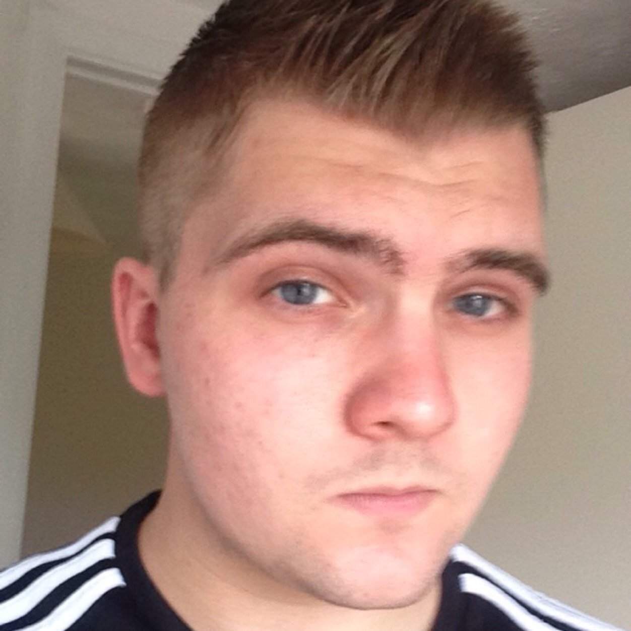 23, Gym, Man Utd. Instagram: guisey22