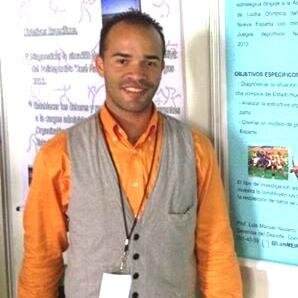 Presidente de la Asociación de Lucha del Estado Nueva Esparta, Profesor de Educación FÍsica, Postgrado en Gerencia Deportiva.