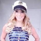 Aki e um fã clube da familia anitta  akie ea paixao por anitta amo de + ela ese amo vou leva para o retso da minha vida