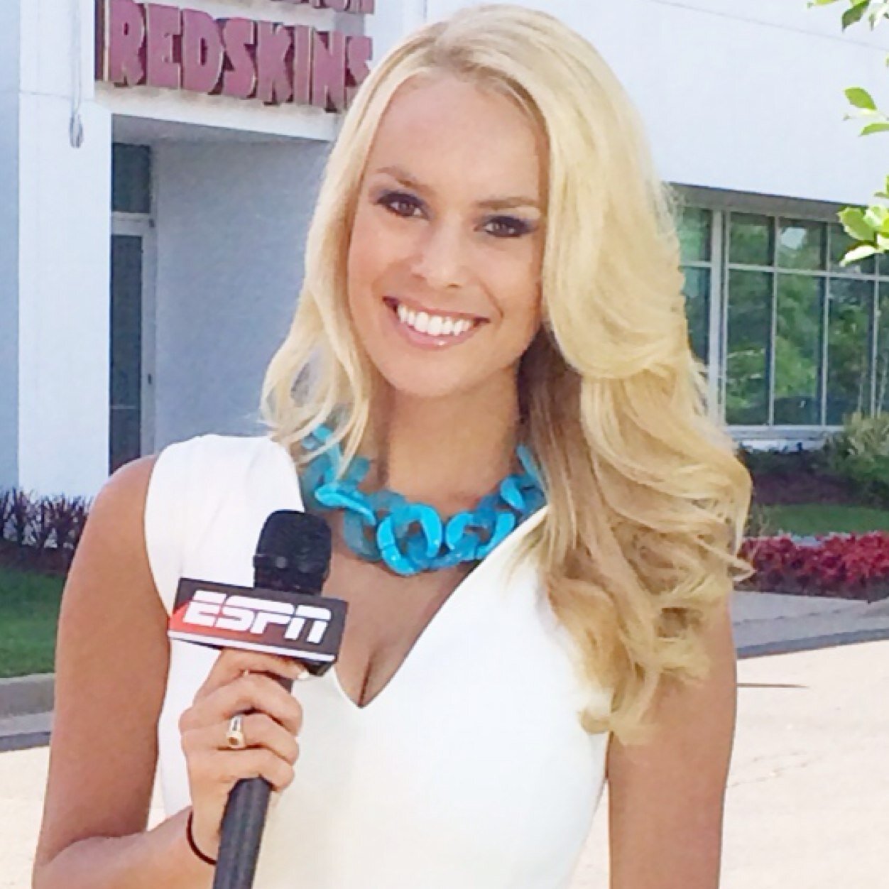 Britt McHenry (BrittMcHenry) Twitter