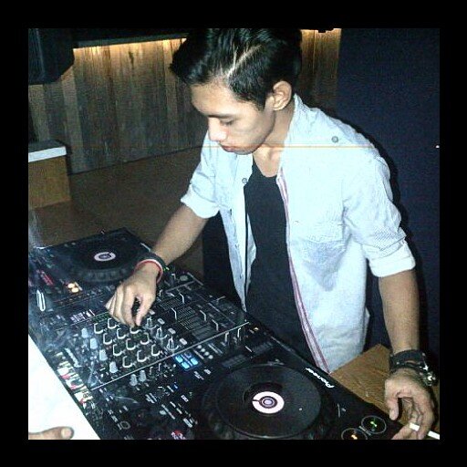 Bartender @LOCANDA | Drummer @Diagonal_D  The Diagonal
