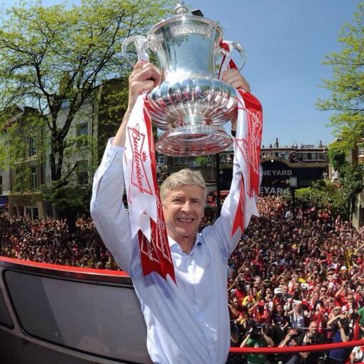 LooseWheelie's profile picture. 