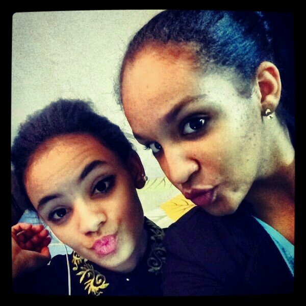 SupersusuAhmed's profile picture. oone direction is perfection thats y i have their infection.  one directin+food= my life:D NIALL♥LIAM♥LOUIS♥HARRY♥ZAYN