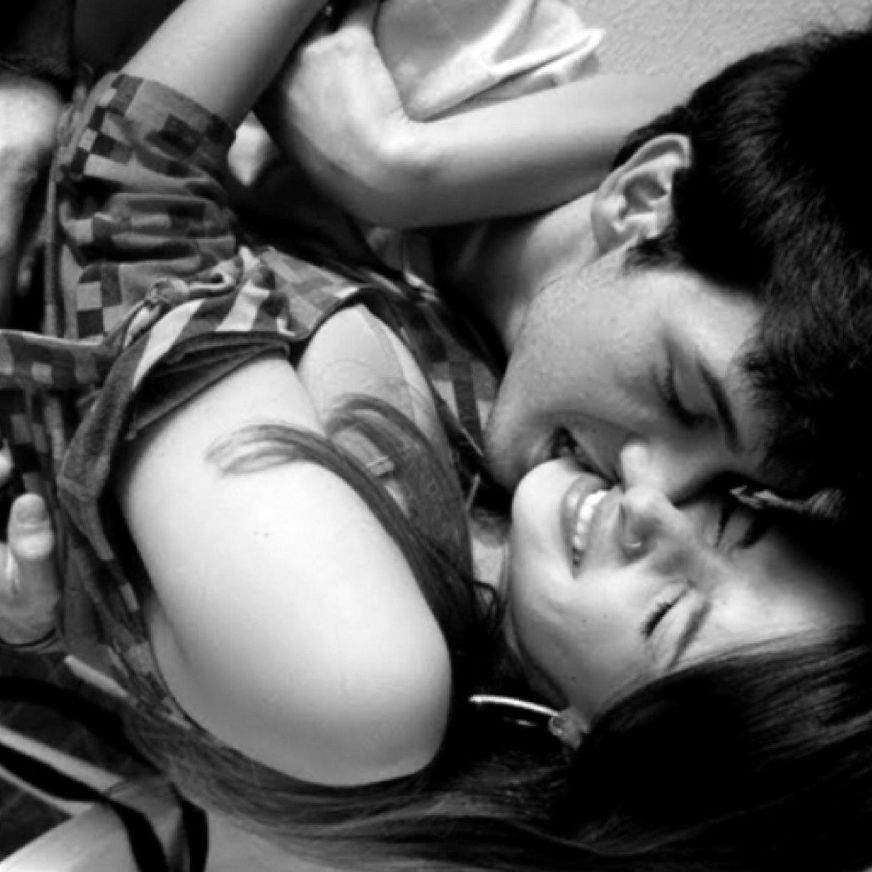 Crushing on someone but afraid to tell them? DM us and we'll tell them for you! {Anonymus}{RP/FL}