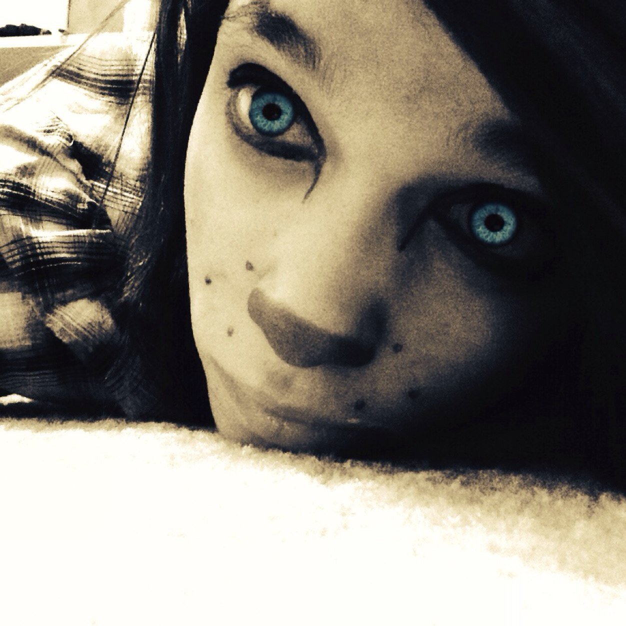 alicethewolf's profile picture. ᗯOᒪᖴ. TᕼEᖇIᗩᑎ. ALPHA. ᗰY ᗷOYᖴᖇIEᑎᗪ Iᔕ ᖴIᒪIᑭIᑎO ᗩᑎᗪ IᖇIᔕᕼ. I ᒪOᐯE ᗰOTIOᑎᒪEᔕᔕ Iᑎ ᗯᕼITE. I ᕼᗩTE ᑭᖇEᑭᔕ. ᒪEᗩᗪEᖇ Oᖴ TᕼE ᑭᗩᑕK. ᑭᑌEᖇTO ᖇIᑕᗩᑎ!