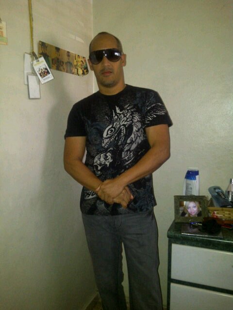 Corista /www.thefarid.com.co  Manager   http://alexhermoso.comPromotor En Farandula Records De Canada  Cel y whatsapp:809-880-6810
