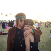 Pretty Little Couple (@haleblove) 's Twitter Profile