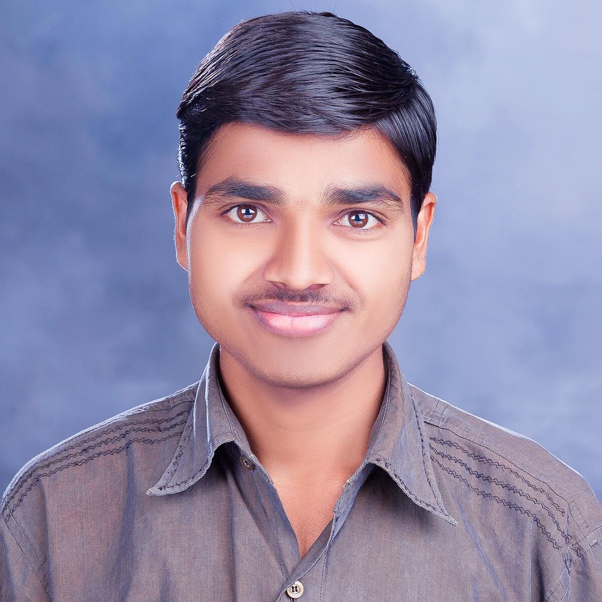 BUSSINESS OWNER/PRESS PHOTOGRAPHER DIST BEED