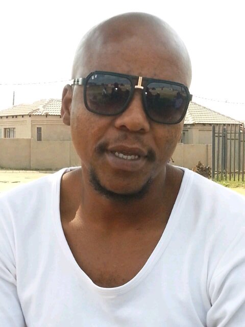 😋🍑🍆
outgoing person I🙋🏿♂️ just minding my bussiness & do what I do best🎊🎉🍾🥃🕺🕺💃💃🎼🎵🎶Man City & Sundowns die heart fan👆👆👆