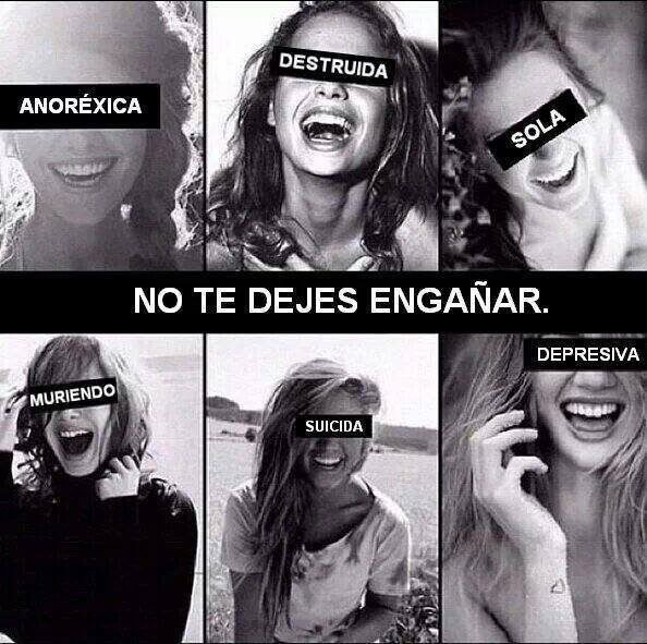 Fingir una sonrisa soy profesional en eso    ''mejores amigas mis navajas''