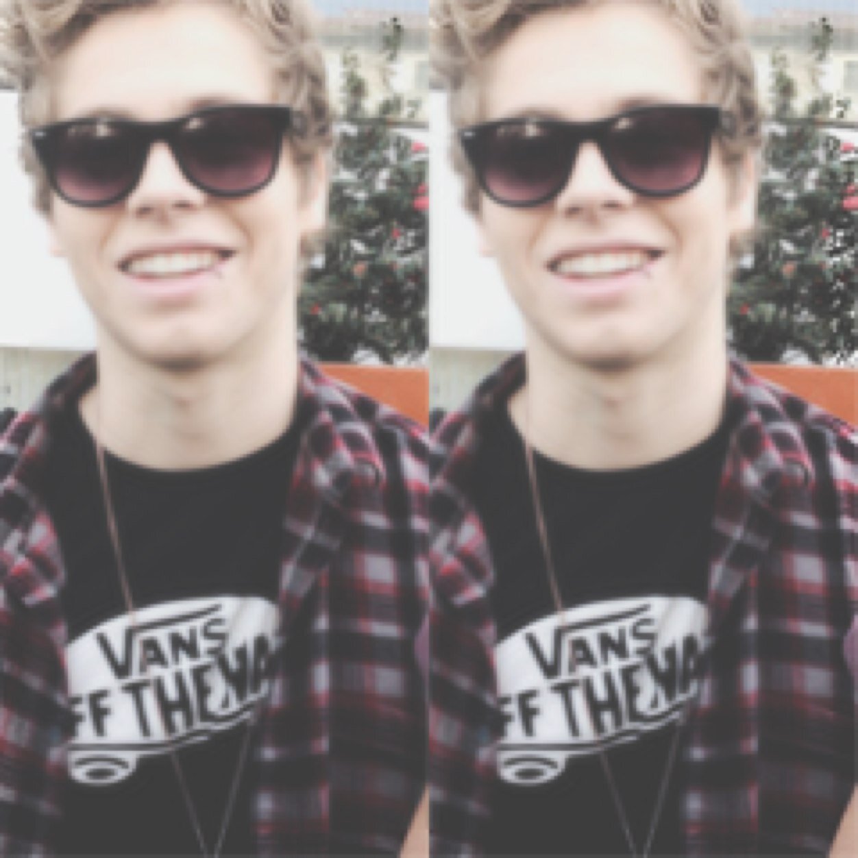 Click the link and vote for a dm to luke/4 show proof you voted http://t.co/GJ31J5JuZp