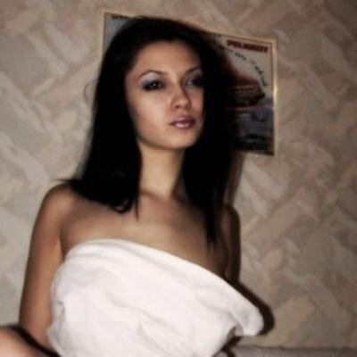 Здравствуйте. Мне нравится обмениваться взглядами. Пытаюсь мыслить легко. Как человек общительная.