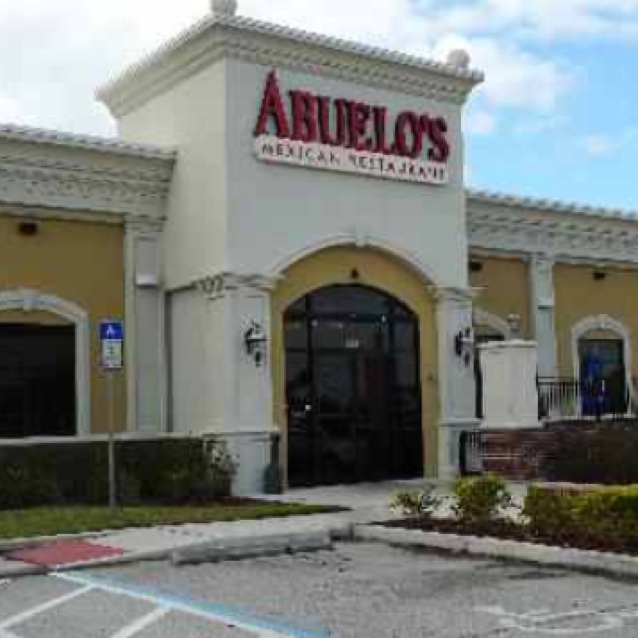 abueloschatt's profile picture. Giving you all the updates on happy hours and specials! Come see us today!