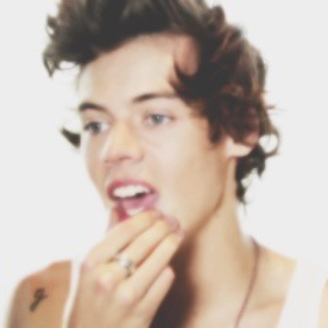 FREE FOLLOW... please follow @MAGNESIUMHARRY