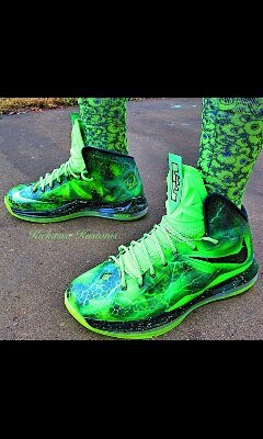 I post the sickest shoes on the market