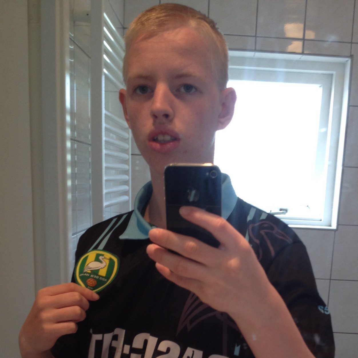 Leven is  visa :)
JWZ. y o l o