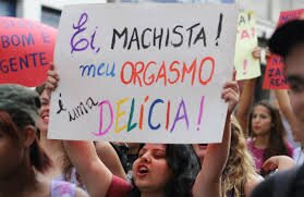 esparros,afinal se elas mandaram e pq estão desposta a mostrarem seus corpos!!!