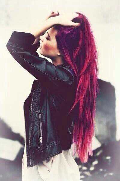 I'm Deliliah Herondale. My parents were killed so Idris send me to the NYC Institute. My parabatai is #Clary. (Single)