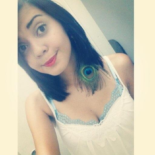 querer ser outra pessoa , é um desperdício da pessoa que você é. http://t.co/tTJEoBtG