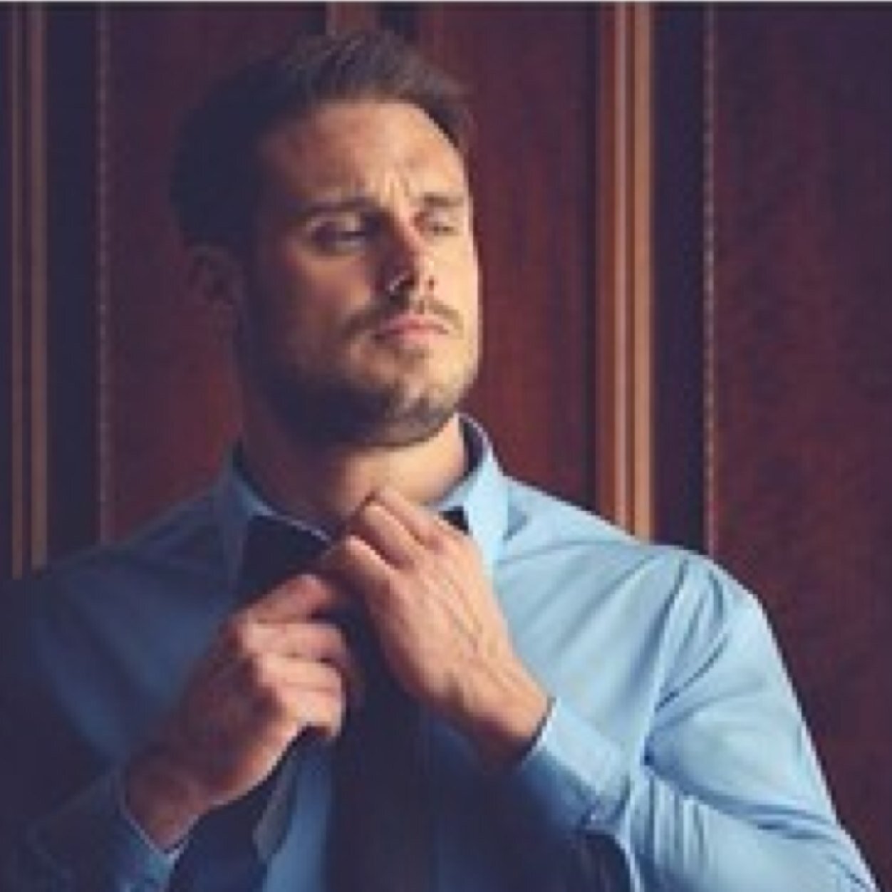 DecimatingBrute's profile picture. Having muscles doesn't mean you're a no life. It means you have a reason behind it. | RP/OC |