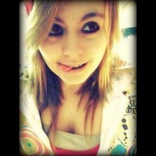 tiernamateo810's profile picture. Un saludo tuyo me hizo conocerte, una sonrisa extranarte, un beso quererte. aldreyer 100%.