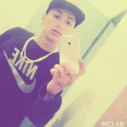 de tanto de escutar o nome por ele eu atendo,
na madruga é nós na fita puro veneno♫