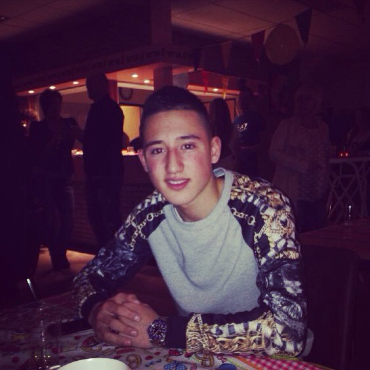 Insta ' Dyonsdm