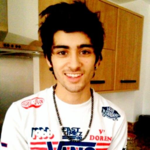 Te segui, sdv nos: @candyfor_sofia / @Lou_asshole @ibieberalison . SEGUIREMOS DE VOLTA...(twitter p/ divulgação)