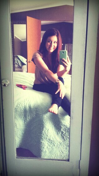 nsaunders1116's profile picture. { h a p p y  girls are the prettiest }