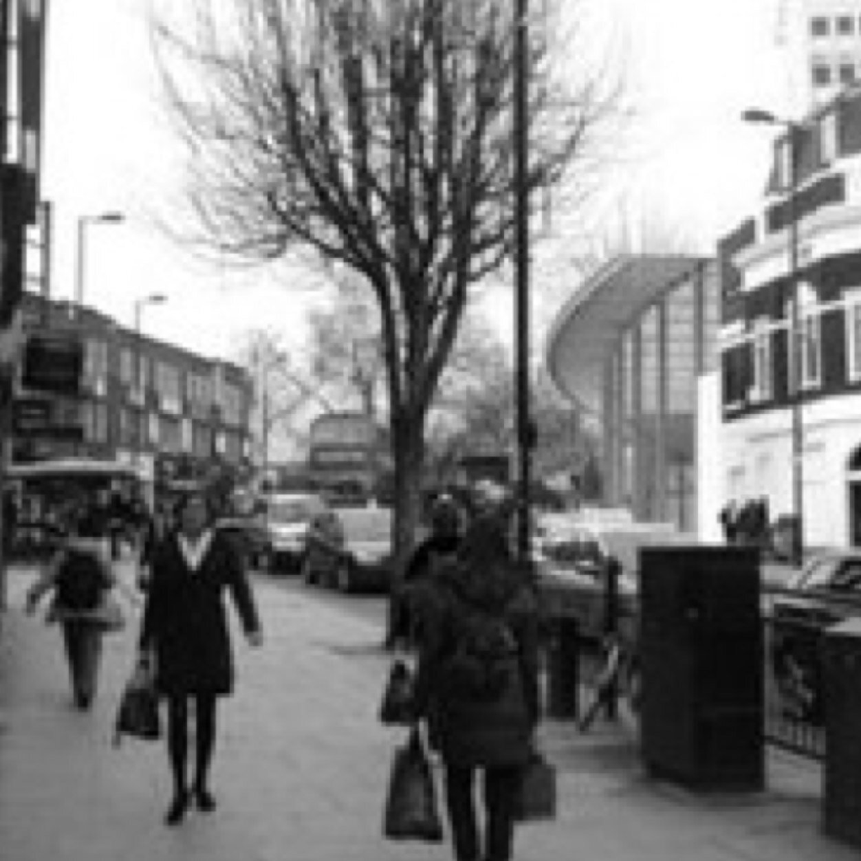 Ealing Broadway updates and news. Services brought to you by @EalingFlaneur