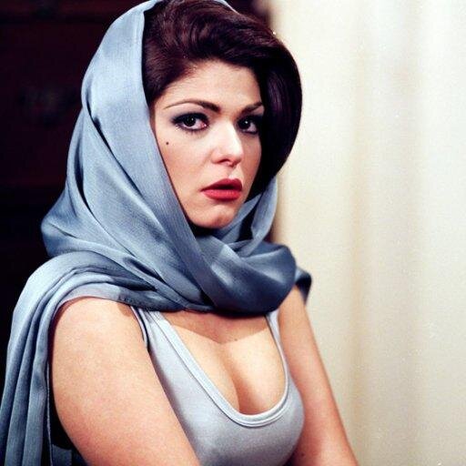 SorayoMN's profile picture. No sean metiches malditas zorras marginales y basureras de quinta.
Les exhorto a que se compren una vida... Ah! se me olvidaba... son pobres jajajajaja