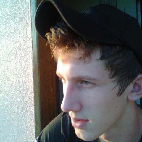 danielsimon665's profile picture. 