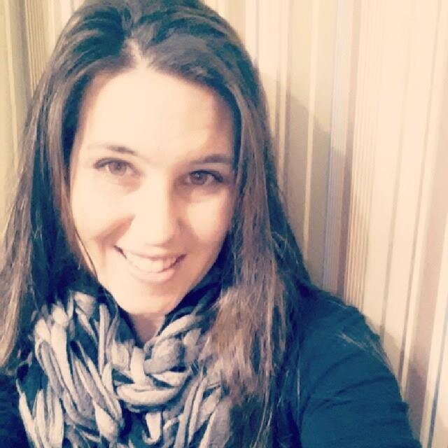 Rhuisinga's profile picture. Wife, Momma, Jesus follower, &
Owner of @TheLilacBlossom.