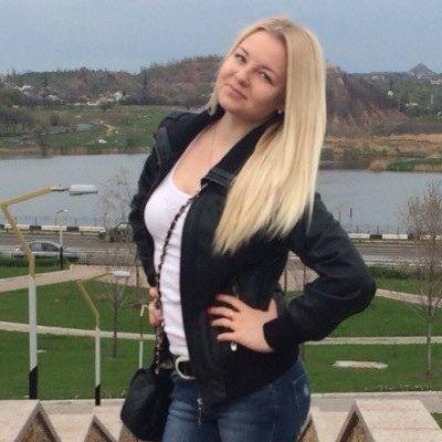 Здравствуйте. Нравится обговаривать интересные новости. Хочу жить просто. По жизни я очень коммуникабельная.