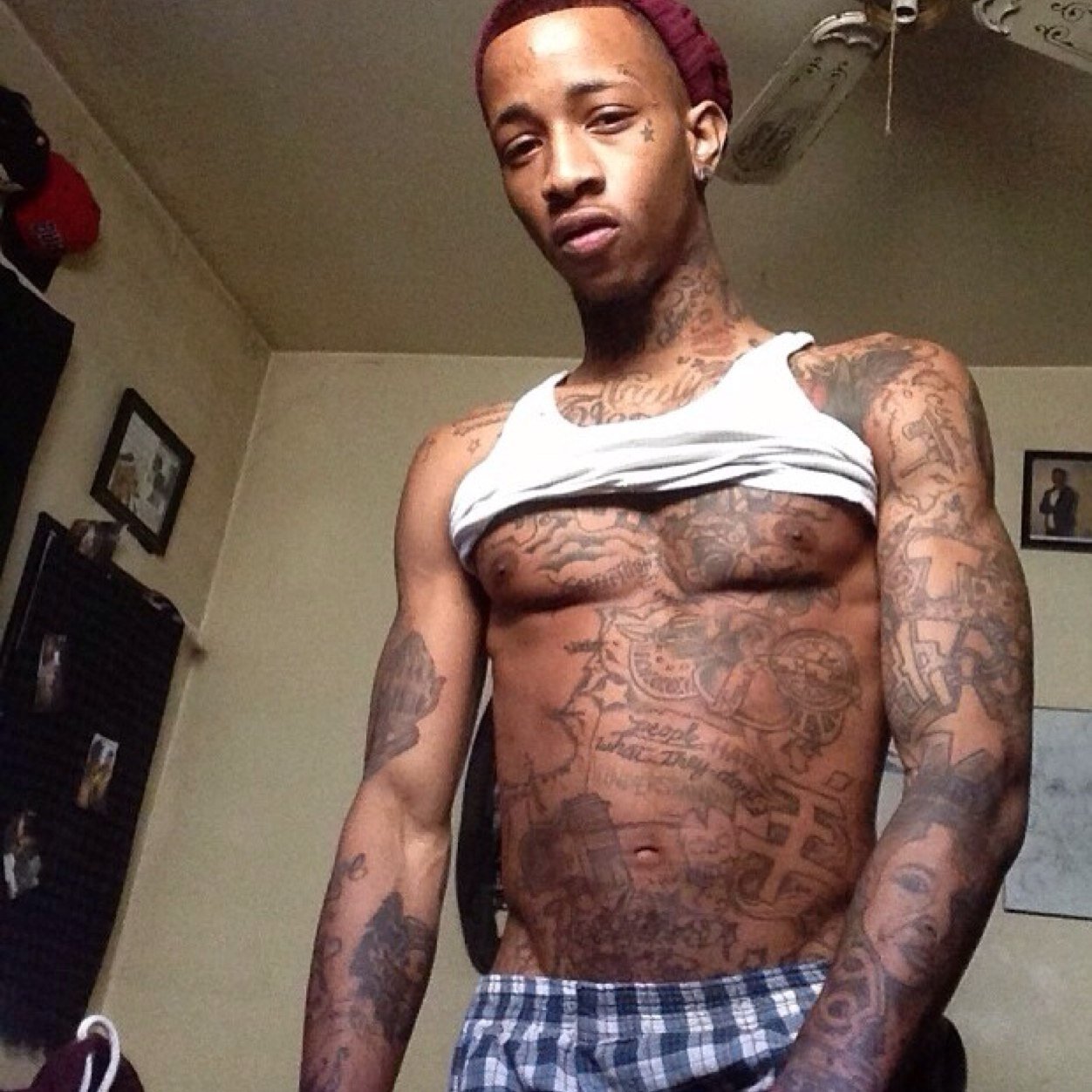 TattedLightskin if you aint know . .