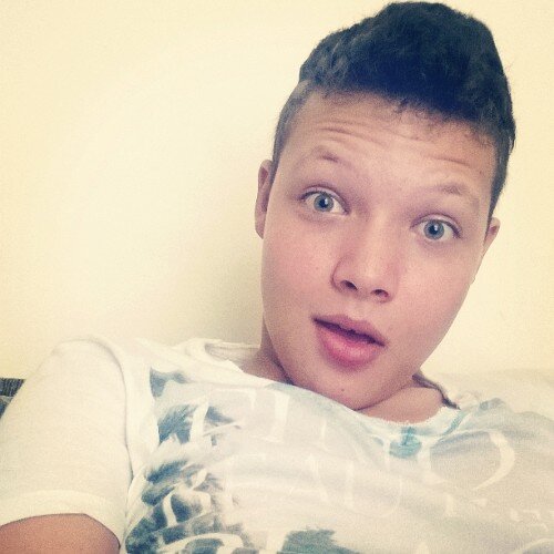 Me segue ai @Gustavo_Mirah