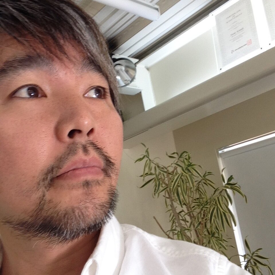 大阪の藤井寺市で美容室ナッティの代表をさせてもらってます。恥ずかしいとかがあんまり無くて自分では普通なんですが声が大きいとよく言われます！私の人生のテーマは周りの人が笑っている事、そんな時に幸せを感じます❣️これからもおもろい人生を歩んで行きたいなぁ〜