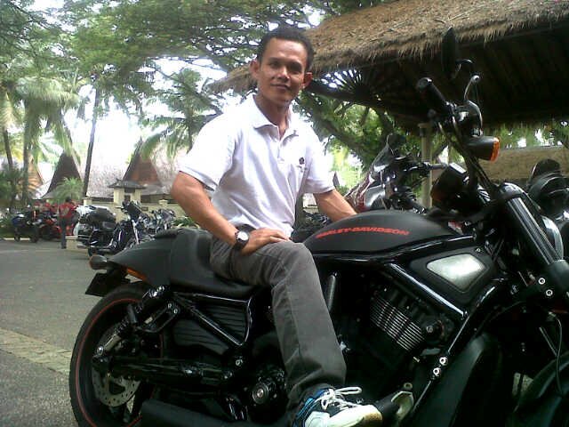 Praszszsetyo's profile picture. 29 july 1978