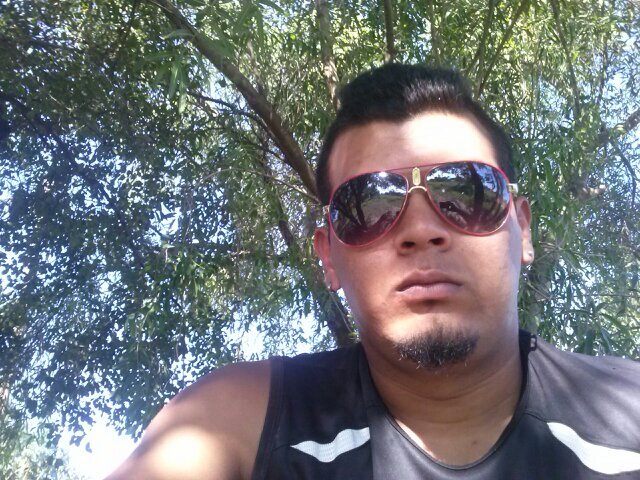 Soy estudiante de Profesorado de la Educacion Primaria ,amante de las tecnologias y del deporte y la musica en especial el Heavy Metal!!!.......